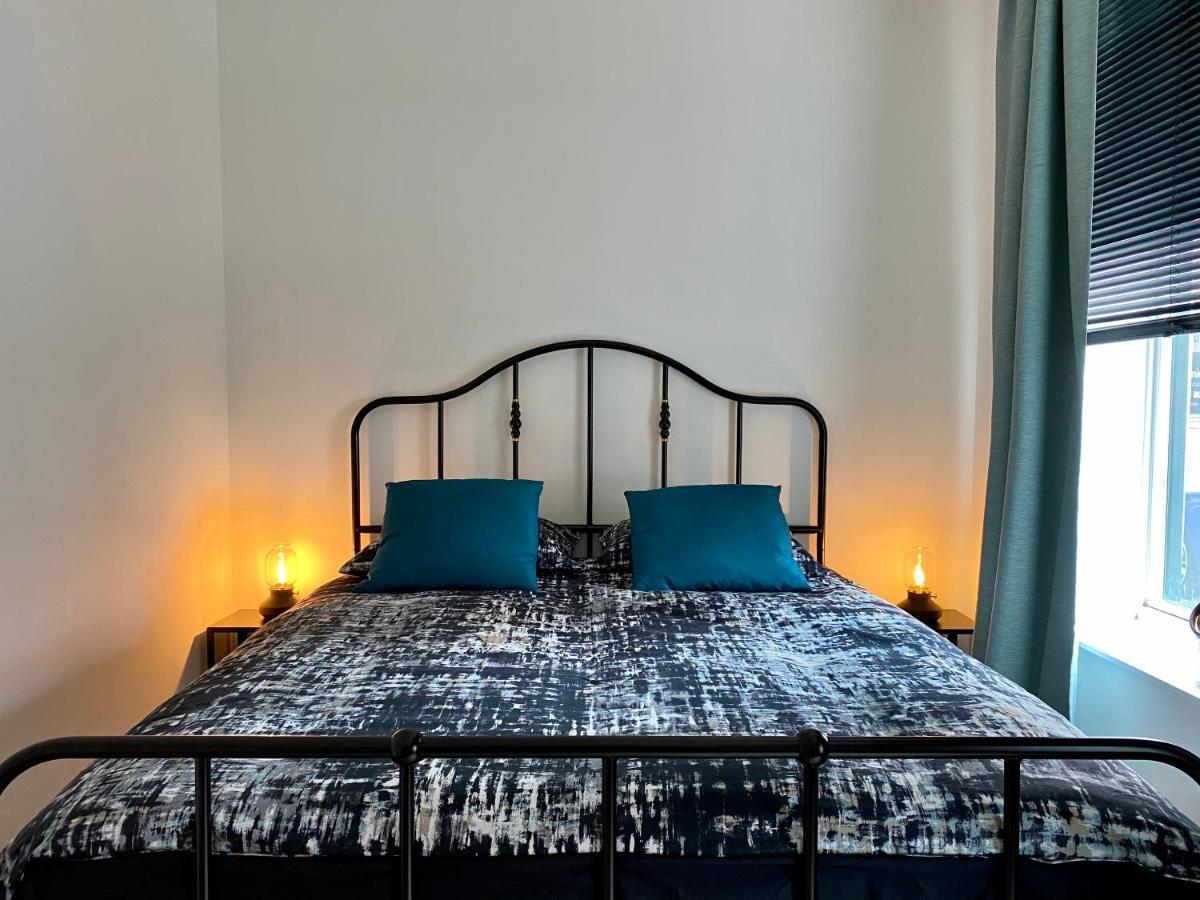 Het Hoekje - 2 Bedroom Family Friendly City Home โกรนิงเงน ภายนอก รูปภาพ